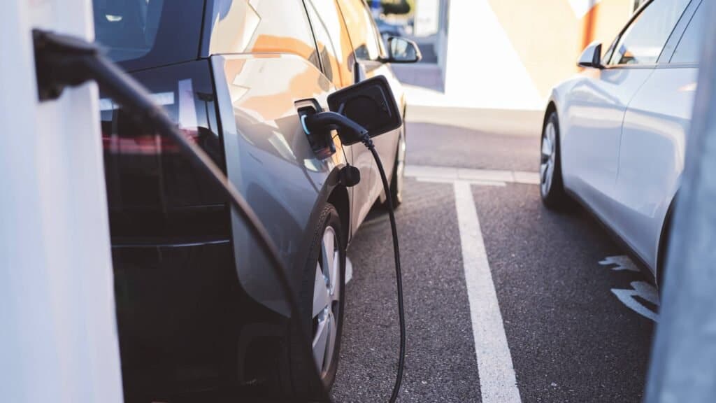 EV