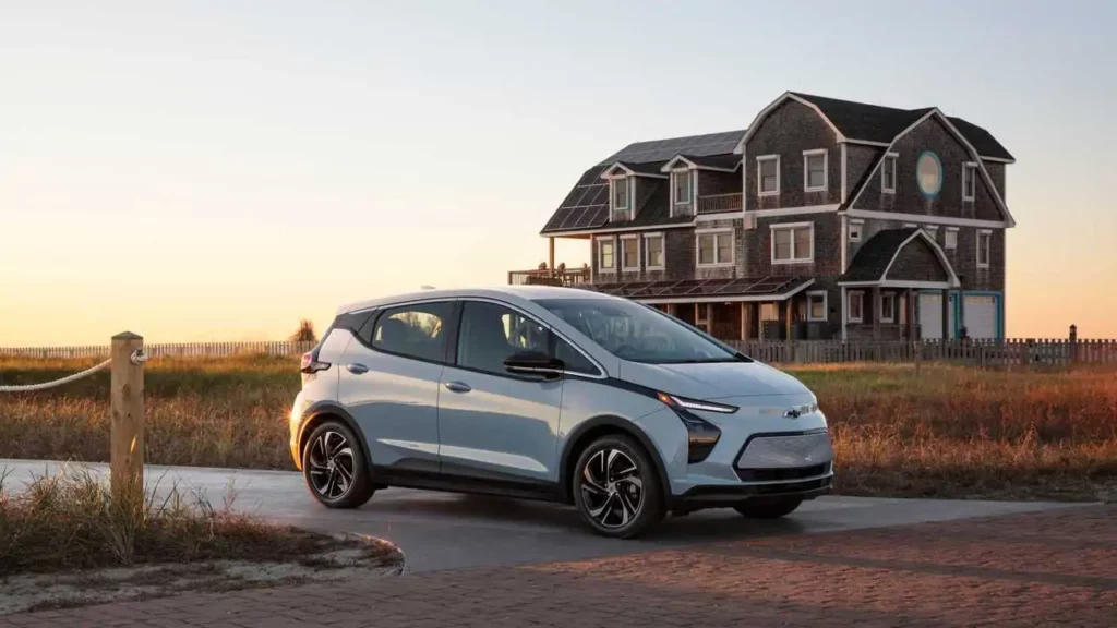 Chevy Bolt EV vs EUV 2023: Navigating the Electric Avenue