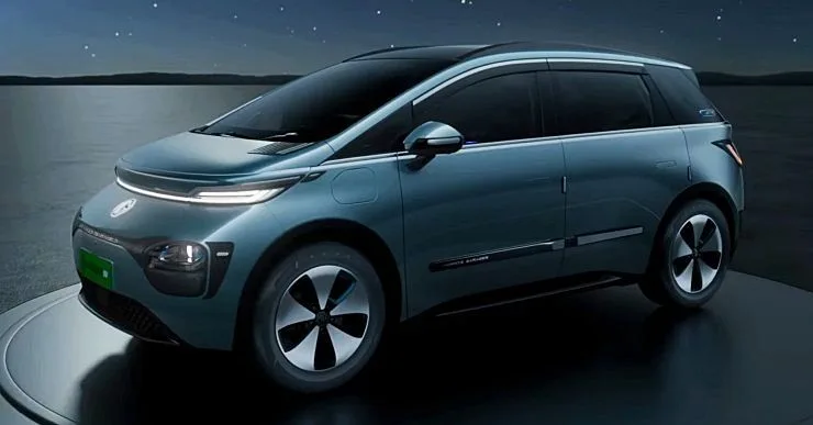 MG Windsor EV Faces 26% Sales Drop: What’s Behind the Numbers?
