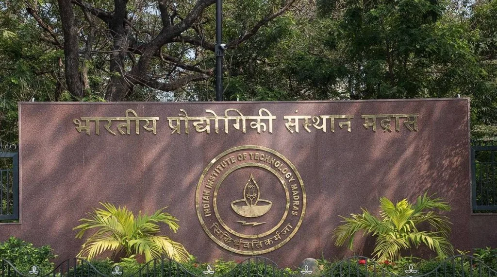 dfdf IIT Madras Startup Innovates Heavy-duty EV Charger