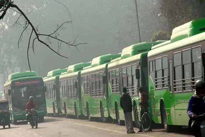 EV Era: CM Rekha Gupta Shares Plans for Pollution Certificates and 48,000 EV Charging Stations in Delhi by 2026