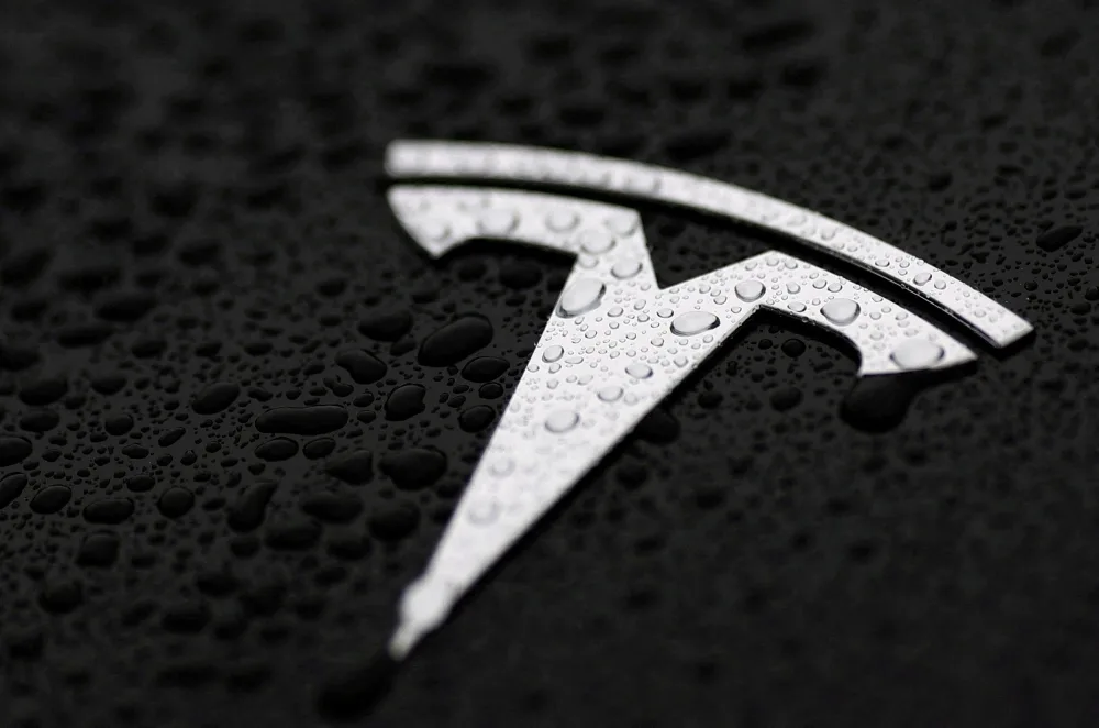 tesla c Tesla’s China-Made EV Sales Drop in April: What’s Behind the Decline?